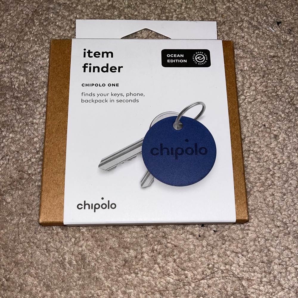 Chipolo ONE - Key Finder, Bluetooth Tracker for Keys, Bag NWT